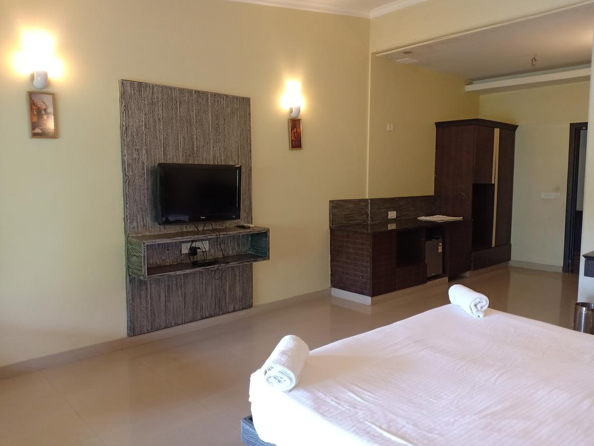 Mystica Resort Lonavala Dış mekan fotoğraf
